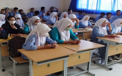 Kegiatan Belajar Mengajar Siswa/i SMKN 1 Tarumajaya